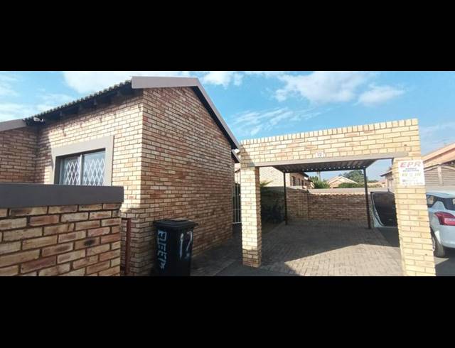 2 BEDROOM PROPERTY TO RENT IN GREENHILLS